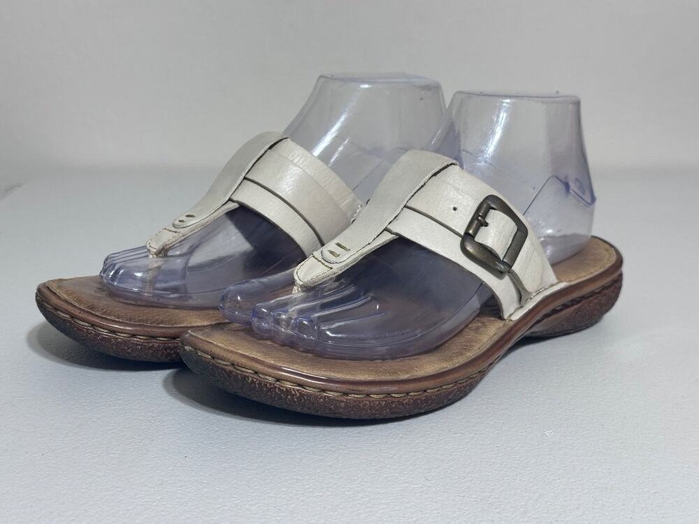 Børn B52228 Womens Size 7 White Thong Flip Flop Sandals leather